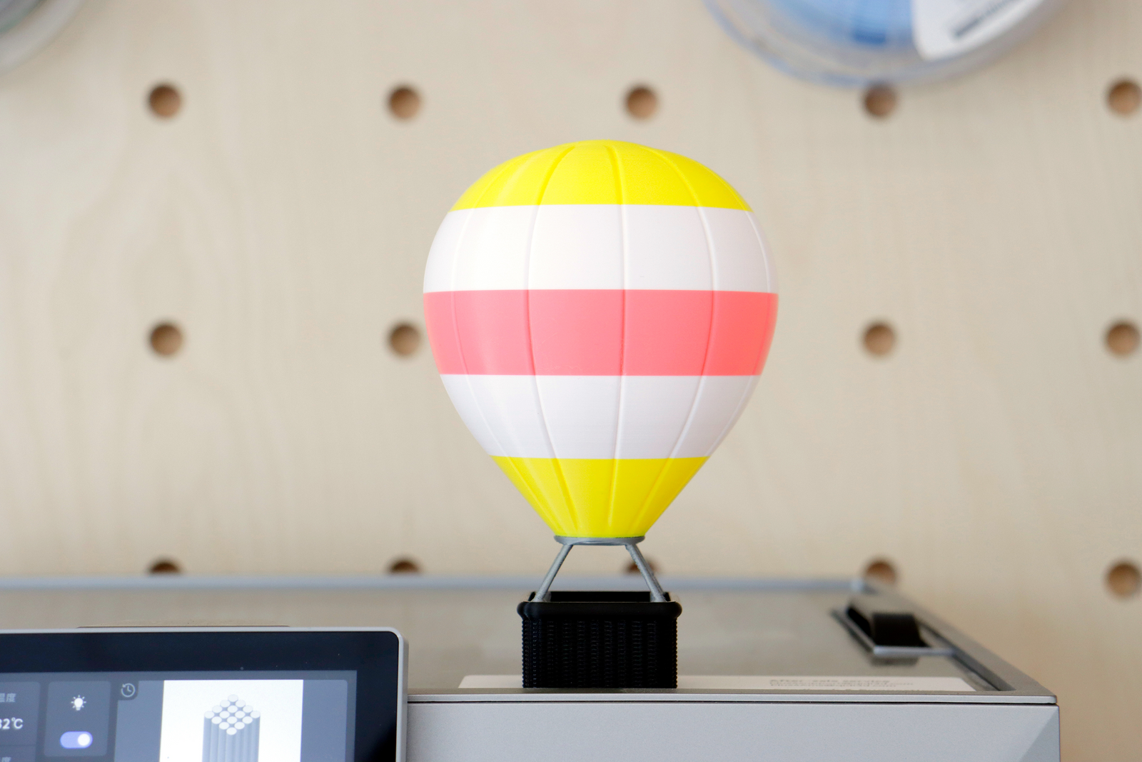 One-click pause for easy multi-color printing and part embedding